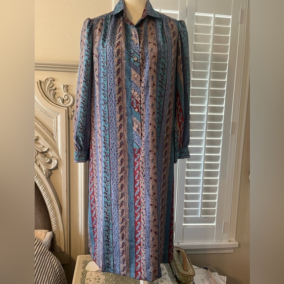 Schrader Sport petites Dresses & Skirts - Schader Sport petites size 16 Print Dress